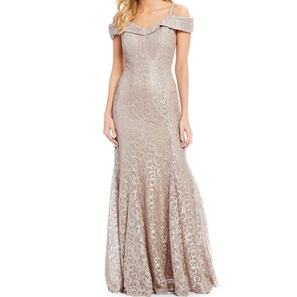 Evening gown - Picture 1 of 5